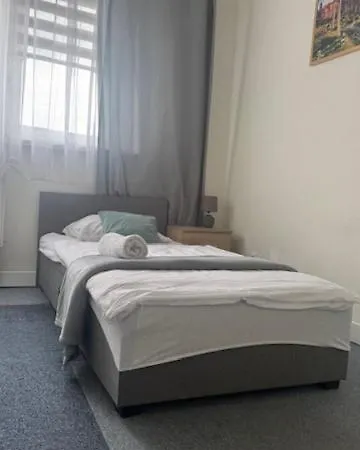 Ξενοδοχείο με διαμερίσματα Place Βρότσλαβ