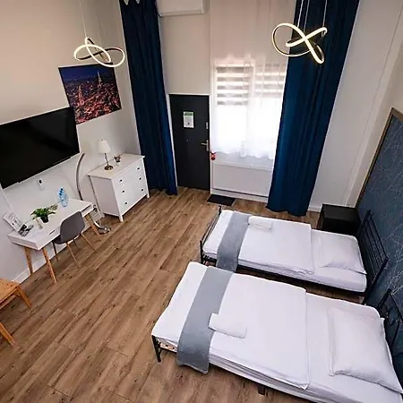 Place Apartahotel 5*
