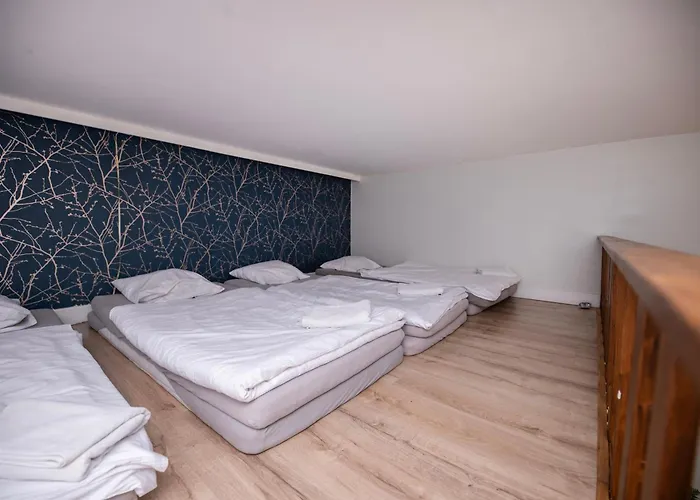 Place アパートホテル